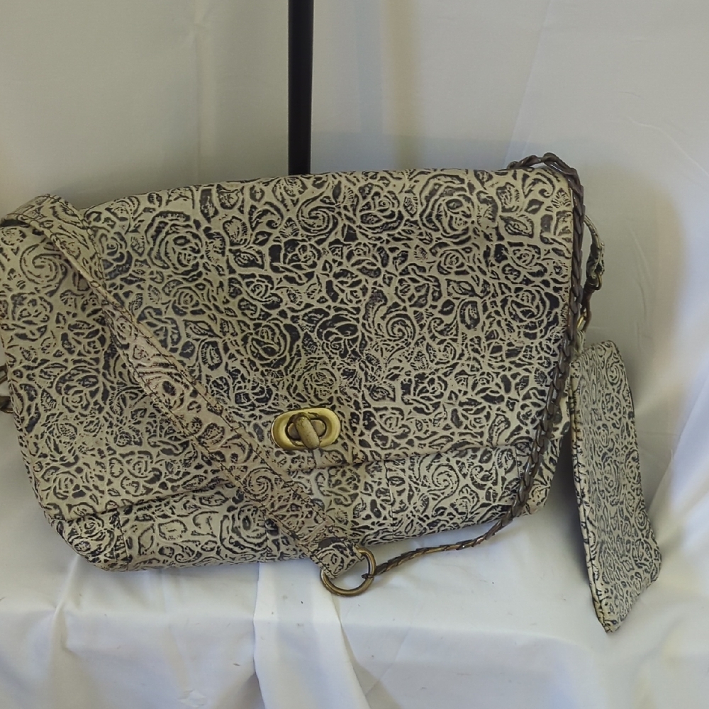 Etui London Chic Floral Leather Crossbody Bag